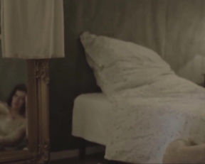 Esther Zimmering naked - Goosebumps (2022)