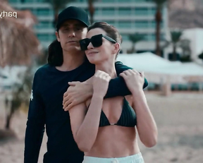 Anne Hathaway sexy - WeCrashed s01e06e08 (2022)