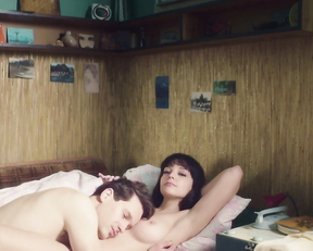 Maria Debska nude - Autumn Girl (2021)