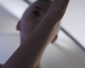 Charlie Murphy nude - Halo s01e02 (2022)