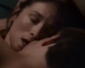 Friederike Becht nude - Trugerische Unschuld (2022)