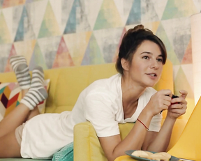 Veronika Mokhireva sexy - Family s01e05e10-13 (2022)