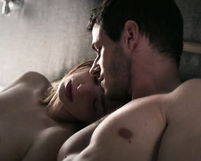 Freya Mavor nude - Il etait une seconde fois s01e01-04 (2019)