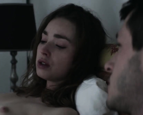 Freya Mavor nude - Il etait une seconde fois s01e01-04 (2019)
