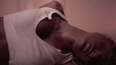 Sara Jean Underwood nude - Zellwood (2013)