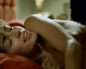 Ana de la Reguera nude - Asi del precipicio (2006)