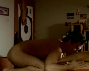 Ana de la Reguera nude - Asi del precipicio (2006)