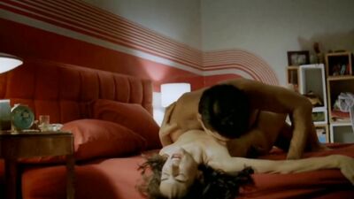 Ana de la Reguera nude - Asi del precipicio (2006)