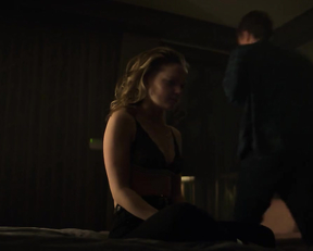 Laysla De Oliveira, Hallea Jones nude - Locke Key s01e01-02 (2020)