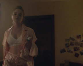 Laysla De Oliveira, Hallea Jones nude - Locke Key s01e01-02 (2020)