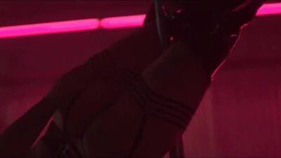 Abbey Lee nude - Outlaws (2017)
