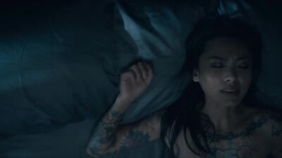 Kate Siegel nude - The haunting of hill house s01e01-03 (2018)