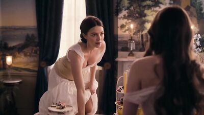 Hailee Steinfeld sex scene - Dickinson s02e10 (2021)