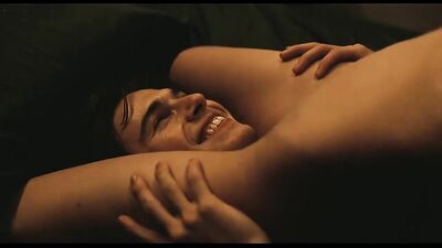 Rebecca Louise nude - Euphoria s02e03 (2022)