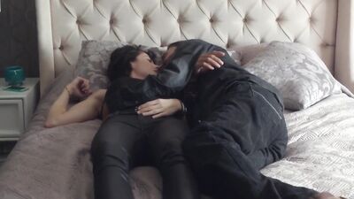 Barbara Mori naked - Treintona, Soltera y Fantastica (2016)