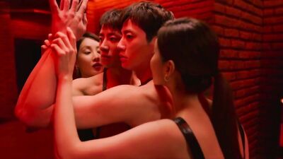 Seohyun sexy - Love and Leashes (2022)