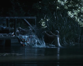 Judith Hoersch nude - Im Wald - Ein Taunuskrimi (2018)