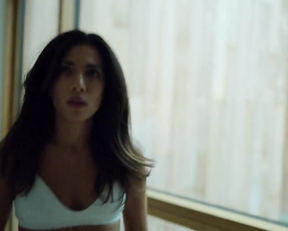 Evin Ahmad nude - Snabba Cash s01e01e03e05e06 (2021)