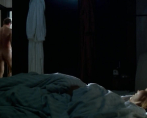 Anne Louise Hassing nude - Kærlighedens smerte (1992)