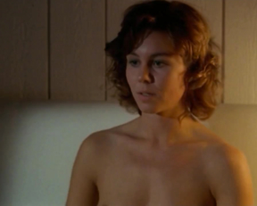 Anne Louise Hassing nude - Kærlighedens smerte (1992)