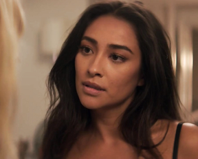 Shay Mitchell nude - You s01e02 (2018)