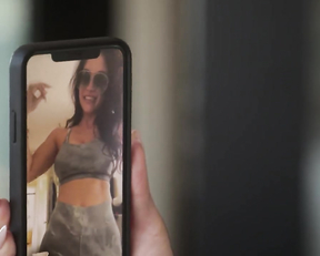 Kim Lee sexy- Bling Empire s03e08 (2022)