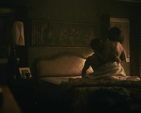 Sofia Vergara sex scene - Griselda s01 (2024)