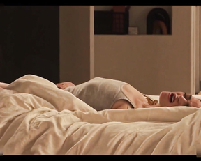 Emma Stone sexy - The Curse s01e01 (2023)