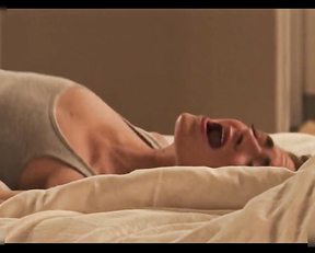 Emma Stone sexy - The Curse s01e01 (2023)