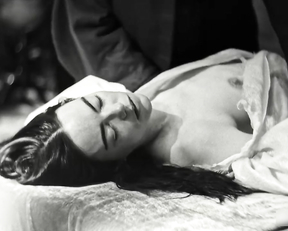 Emma Stone nude - Poor Things (2023)