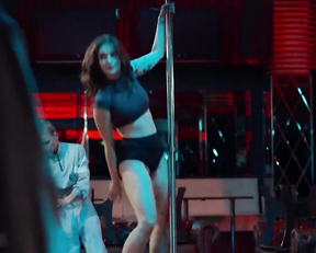 Anna Matysiak naked - Emigracja XD s01e08 (2023)