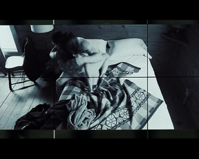 Elizabeth Olsen nude - Oldboy (2013)