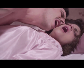 Macarena Gomez nude - La hora del bano (2014)