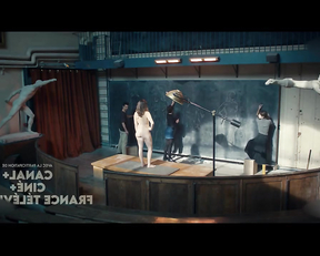 Karin Viard naked - Maria Reve (2022)