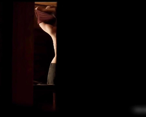 Lucy Wirth nude - Schwarzer Panther (2014)