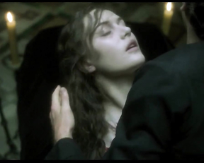 Kate Winslet nude - Quills (2000)