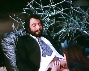 Julia Perrin nude - Les Clientes (1982)