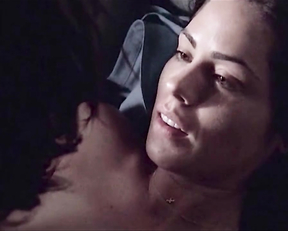 Michelle Borth nude - Tell Me You Love Me s01e01-05 (2007)