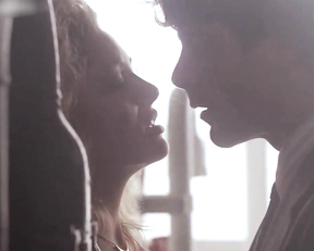 Jessica Moore nude - Eleven Days, Eleven Nights (1987)