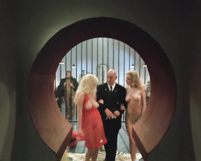 Debora Caprioglio nude - Paprika (1991)