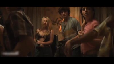 Ella Anderson sexy, Daniella Taylor sexy - Suncoast (2024)