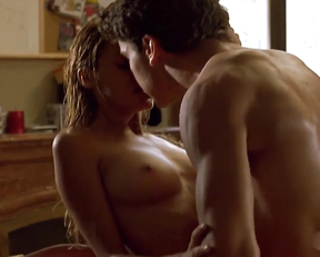 Amaia Salamanca nude – Brain Drain (Fuga de cerebros) (2009)