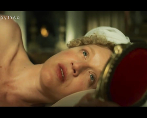 Ludivine Sagnier nude - The Serpent Queen s01e06 (2022)