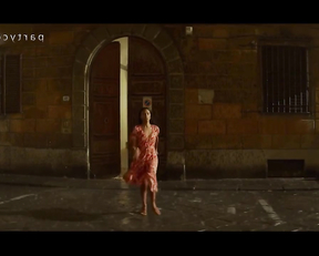 Zoe Saldana sexy - From Scratch s01e01e02e07 (2022)