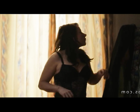 Laure Calamy nude - Une femme du monde (2021)