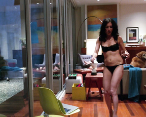 Lisa Edelstein – Girlfriends’ Guide to Divorce s01e03 (2014)