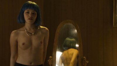 Loretta Yu topless – Hemlock Grove s02e02 (2014)