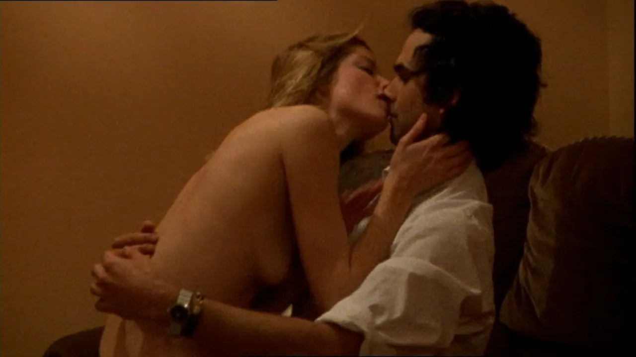 Sienna Guillory – The Principles of Lust (2003) : MoviesSexScenes