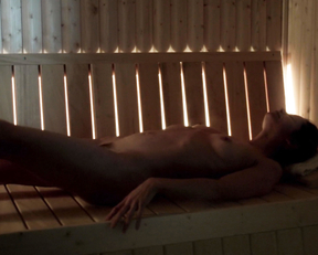 Sienna Guillory, Veronica Echegui – Fortitude s01e01-02 (2015)