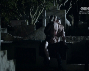 Claudia Ohana, Julia Ianina, Simone Iliescu – Psi s01 (2014)